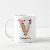 Personalisierter Monogramm-Blumenbuchstabe V Kaffeetasse (Links)
