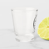 Personalisierter Monogramm Buchstabe C mit Nachnam Schnapsglas (Links)