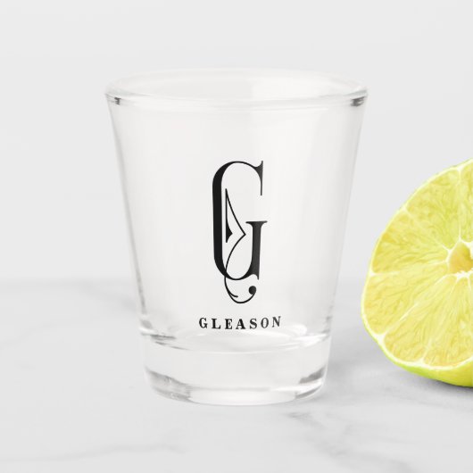 Personalisierter Monogramm Buchstabe G mit Nachnam Schnapsglas (Vorderseite)