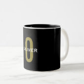 Personalisierter Monogramm Schwarzer Goldname Zweifarbige Tasse (VorderseiteRechts)