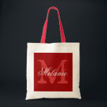Personalisierter Monogramm Totbeutel | Bordeaux ro Tragetasche<br><div class="desc">Personalisierter Name Monogramm Totbeutel | Bordeaux rot-weiß Farbe. Elegantes Logo-Design mit schönen mit Monogramm Buchstaben-Initialen. Niedliche Vintage Geschenkidee für Braut,  Blume Mädchen,  Trauzeugin und Brautmädchen bei Hochzeiten. Klassischer Skripttext mit schicken Hintergrundbuchstaben. Auch gut für Brautparty oder Junggeselinnen-Abschied.</div>