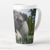 Personalisierter Mops Foto und Name Milchtasse (Rechte Ecke)