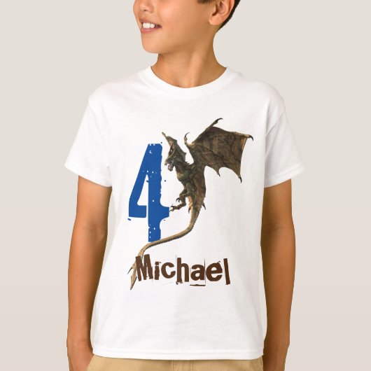 Personalisierter Name Age Flying Dragon Fantasie T-Shirt (Vorderseite)