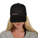 Personalisierter Name, benutzerdefinierter Text Bestickte Baseballkappe<br><div class="desc">diese niedliche bestickte Baseballkappe kann ein perfektes Geschenk für Mama Freund,  Freundin,  Schwester,  können Sie leicht personalisiert diese Kappe durch Hinzufügen Ihres Namens.</div>