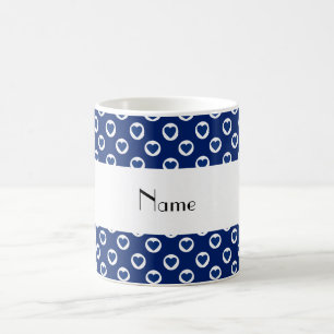 Personalisierter Name: blaue Herzpolka-Punkte Kaffeetasse