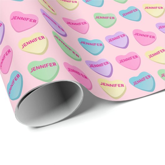 Personalisierter Name Candy Conversation Heart - R Geschenkpapier (Rolleneckpunkt)