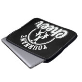 Personalisierter NAME Cheer Team Varsity Cheerlead Laptopschutzhülle (Vorne Knopf)