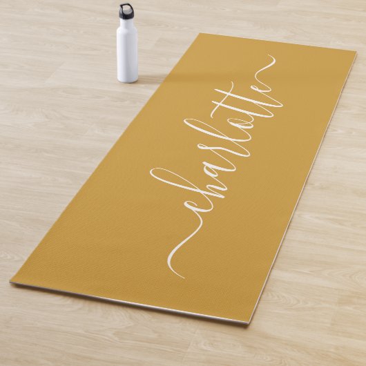 Personalisierter Name Chic Calligraphy Mustard Yel Yogamatte (Beispiel)