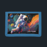 Personalisierter Name des modernen Astronauten Tri-fold Geldbeutel<br><div class="desc">Der Personalisierte Name "Mens Wallets" des modernen Astronauten im Weltraum zeigt einen Astronauten, der durch den Weltraum schwebt, mit farbenfrohen Planeten und Schwänzen und mit Ihrem Namen in der modernen Schrift-Typografie personalisiert ist. Perfekt als Geschenk für die Liebhaber des Weltraums, Familie und Freunde zum Geburtstag, Weihnachten, Feiertage, Vatertag, Bruder, Ehemann,...</div>