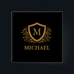 Personalisierter Name des Monogramms Button<br><div class="desc">Schwarz und Gold Personalisiert Stylish Monogram Name. Für weitere Anpassungen klicken Sie bitte auf die Schaltfläche "Anpassen" und verwenden Sie unser Designwerkzeug, um diese Vorlage zu ändern.</div>