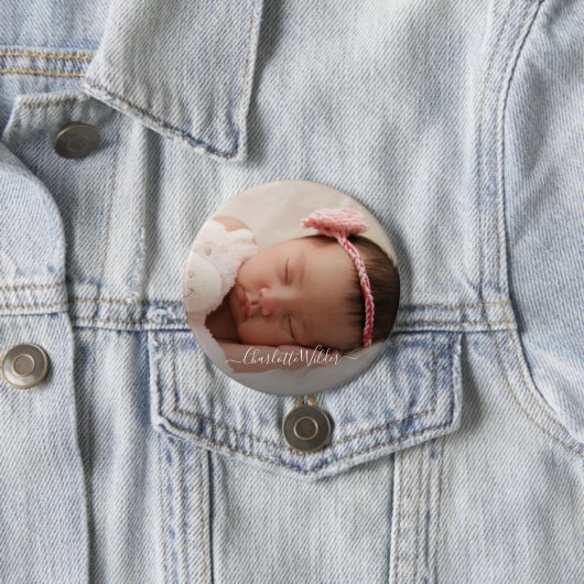 Personalisierter Name des Neugeborenen-Fotos Button (Beispiel)