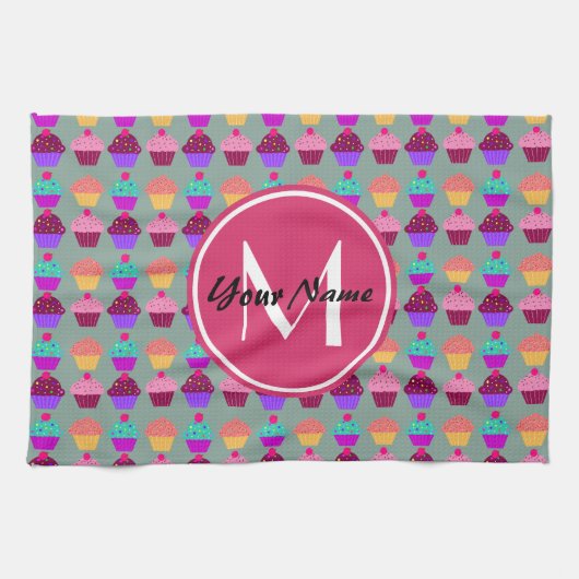 Personalisierter Name des Pink Cupcake, benutzerde Handtuch (Horizontal)