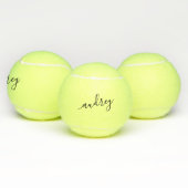 Personalisierter Name Elegante Script Tennis Balls Tennisbälle (Multi)