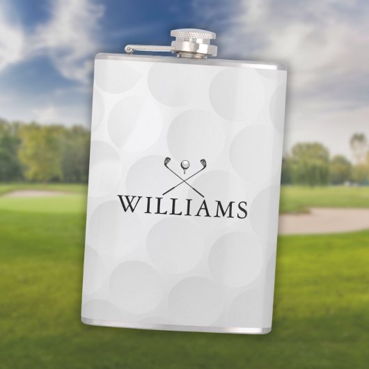 Personalisierter Name Golfklubs und Ball Flachmann