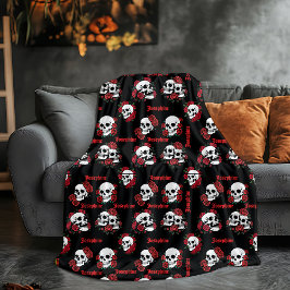 Personalisierter Name Gothic Skull & Rose Hallowee Fleecedecke