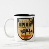 Personalisierter NAME Honey Bee Apiary Beehives Fa Zweifarbige Tasse (Links)