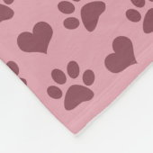 Personalisierter Name hübsche rosa Herzen und Pfot Fleecedecke (Ecke)