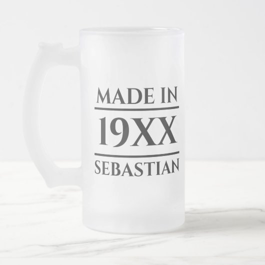 Personalisierter Name im Jahr Mattglas Bierglas (Links)