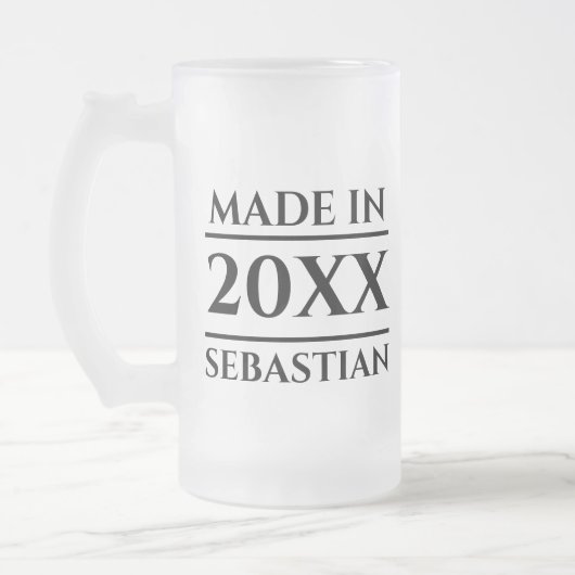 Personalisierter Name im Jahr Mattglas Bierglas (Links)