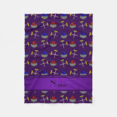 Personalisierter Name lila Curlingmuster Fleecedecke (Vorderseite)