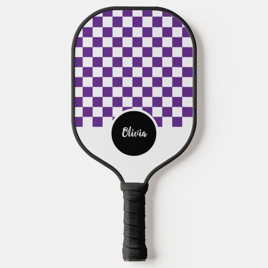 Personalisierter Name lila und weißes Schachbrett  Pickleball Schläger (Vorderseite)