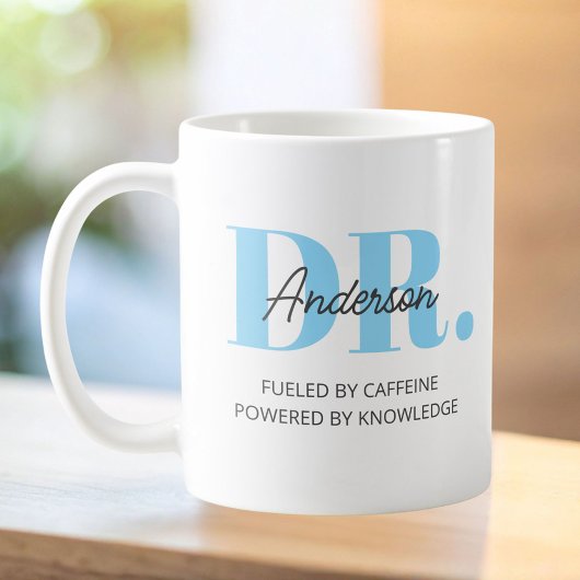 Personalisierter Name Lustiger Spruch Doktortitel Kaffeetasse