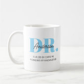 Personalisierter Name Lustiger Spruch Doktortitel Kaffeetasse (Links)
