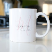 personalisierter Name. M Monogramm weiß Kaffeetasse