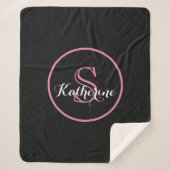 Personalisierter Name Monogramm Schwarz Rosa Sherpadecke (Vorderseite)