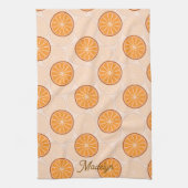 Personalisierter Name Obst orange und braun Geschirrtuch (Vertikal)