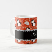 Personalisierter Name Orange Glitzer Pinguine Iglu Kaffeetasse (Vorderseite Links)