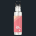 Personalisierter Name Pastell Rainbow Custom Gift Edelstahlflasche<br><div class="desc">Dieser personalisierte Name,  die pastellfarbene Regenbogenflasche in lebhaften Pastellfarben Orange,  Grün,  Blau und Rosa trägt den Namen Ihrer Wahl. Macht ein wunderbares Geschenk für Brautmädchen,  Geburtstage,  Muttertag,  Abschluss und vieles mehr.</div>