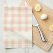 Personalisierter Name Peach Gingham Karo Kariert R Geschirrtuch (Viertel Falte)