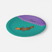 Personalisierter Name platypus grün Pappteller (Schrägansicht)
