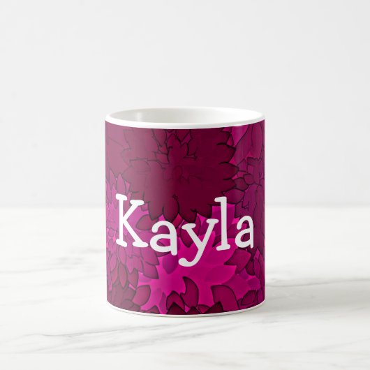 Personalisierter Name Rosa und Weiß Dahlia Blume Kaffeetasse (Mittel)