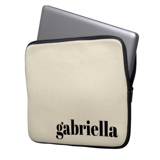 Personalisierter Name Schwarz/Beige: Bold Typograf Laptopschutzhülle (Vorderseite Links)