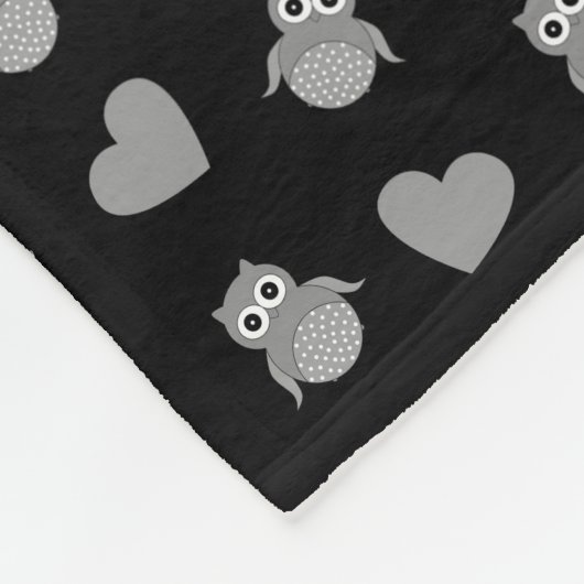 Personalisierter Name Schwarze Eule Herz Fleecedecke (Ecke)