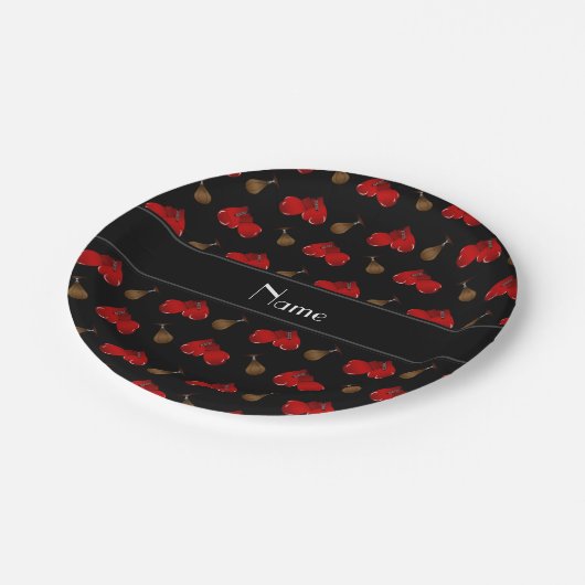 Personalisierter Name schwarzes Boxmuster Pappteller (Schrägansicht)