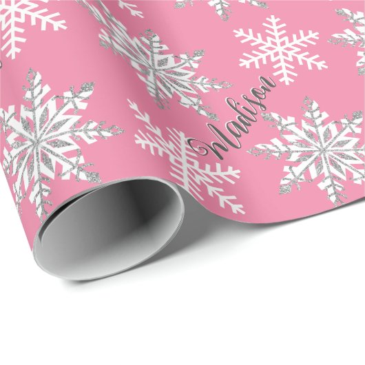 Personalisierter Name Silver Snowflake Pink Gift Geschenkpapier (Rolleneckpunkt)
