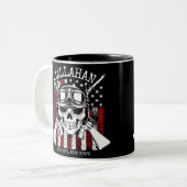 Personalisierter NAME Soldier Skull Duale Guns USA Zweifarbige Tasse (Vorderseite Links)