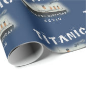 Personalisierter Name Titanic Wrapping Paper Geschenkpapier (Rolleneckpunkt)