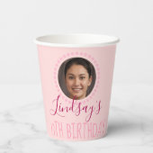 Personalisierter Name und Foto Rosa Blütenblätter  Pappbecher (Rückseite)