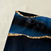 Personalisierter Name und Letter Navy Blue Gold Ma Strandtuch (Beispiel)