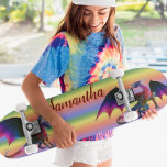 Personalisierter Name von Rainbow Dragon Skateboard<br><div class="desc">Dieses Design kann personalisiert werden, indem Sie die Option Anpassen auswählen, um Text hinzuzufügen oder andere Änderungen vorzunehmen. Wenn dieses Produkt die Möglichkeit hat, das Design auf einen anderen Gegenstand zu übertragen, stellen Sie bitte sicher, dass das Design bei Bedarf angepasst wird. Kontaktieren Sie mich unter colorflowcreations@gmail.com , wenn Sie...</div>