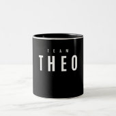Personalisierter Name von Team Theo Zweifarbige Tasse (Mittel)
