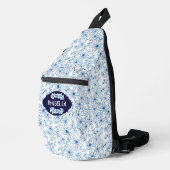 Personalisierter Name Weiblich Blaues Blumenmuster Crossbody Bag (Rechte Ecke)