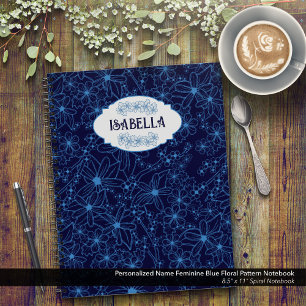 Personalisierter Name Weiblich Blaues Blumenmuster Notizblock