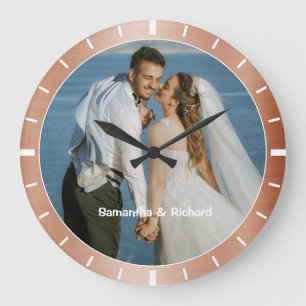 Personalisierter Namens-Hochzeitsfoto-Rahmen im Ku Große Wanduhr
