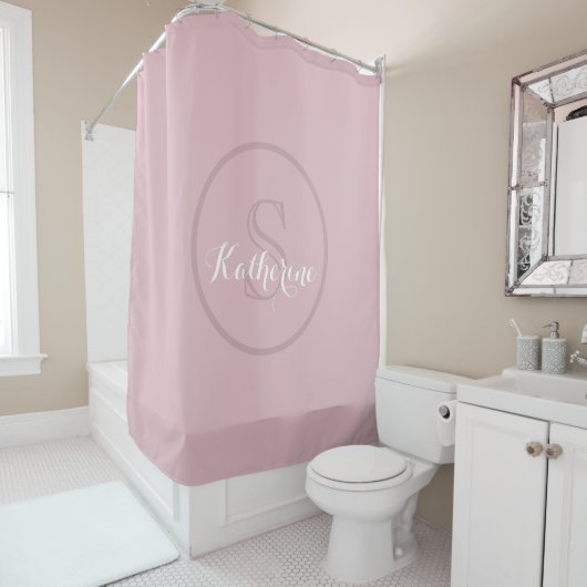 Personalisierter Namensmonogramm Dusty Rose Duschvorhang (Beispiel)