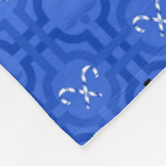 Personalisierter Namensnussknacker blaues Fleecedecke (Ecke)